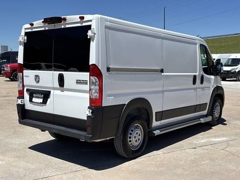 Used 2025 RAM ProMaster 2500 w/ U-Haul Equipment Group FWD image 3