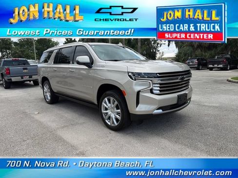 Used 2023 Chevrolet Suburban High Country AWD/4WD image 1