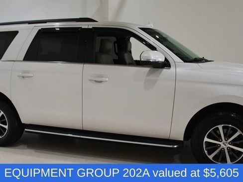 Used 2019 Ford Expedition Max XLT w/ Equipment Group 202A AWD/4WD image 3