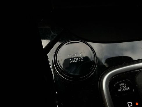 Used 2025 Kia Seltos S image 23