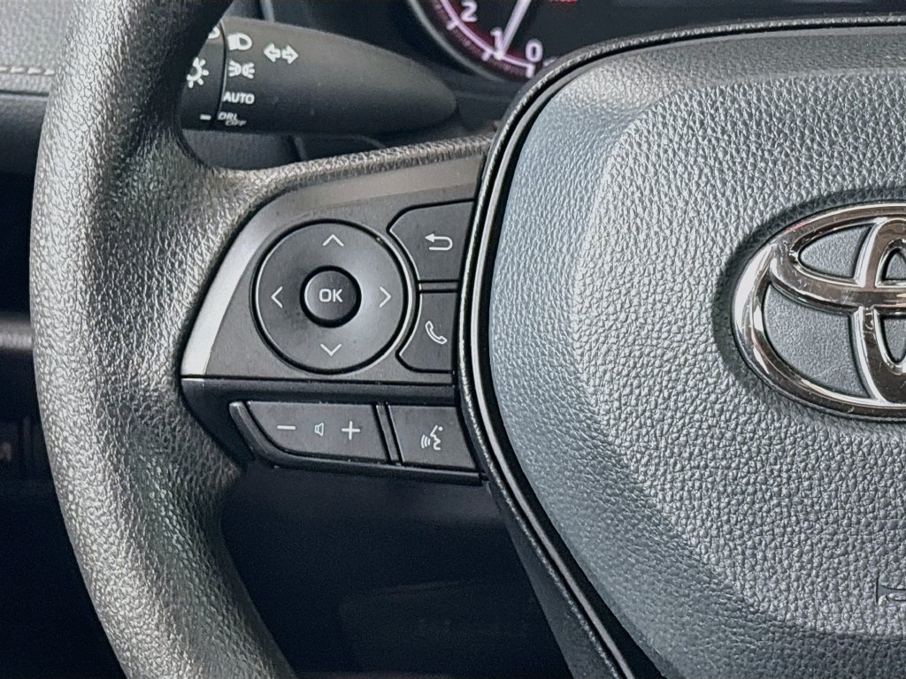 Certified 2025 Toyota RAV4 XLE FWD image 11