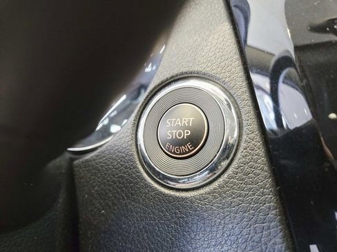 Used 2021 Nissan Rogue Sport SV image 27