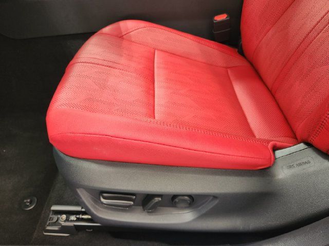 Used 2026 Toyota Camry XSE FWD image 25