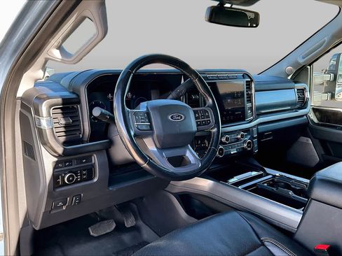 Used 2023 Ford F250 Lariat w/ Lariat Ultimate Package AWD/4WD image 17