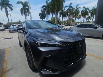Used 2025 Lexus NX 250 FWD w/ Accessory Package (Z2)