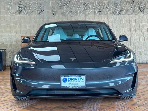 Used 2024 Tesla Model 3 Performance image 3