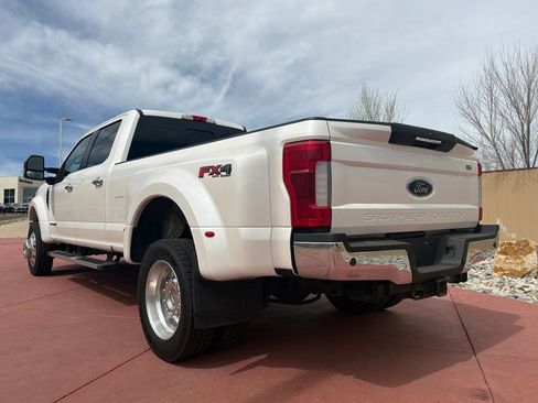 Used 2019 Ford F450 Lariat w/ Lariat Ultimate Package AWD/4WD image 5
