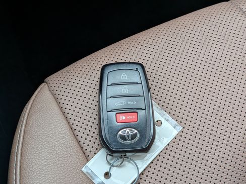 Used 2024 Toyota Grand Highlander AWD Hybrid image 42