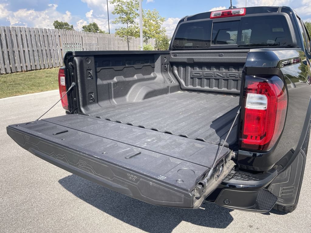 Used 2023 GMC Canyon Denali AWD/4WD image 15