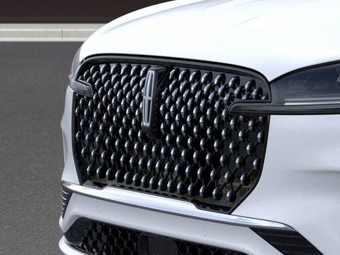 New 2026 Lincoln Aviator Black Label image 17