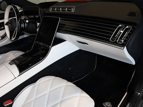 Used 2024 Mercedes-Benz Maybach S 680 4MATIC image 39