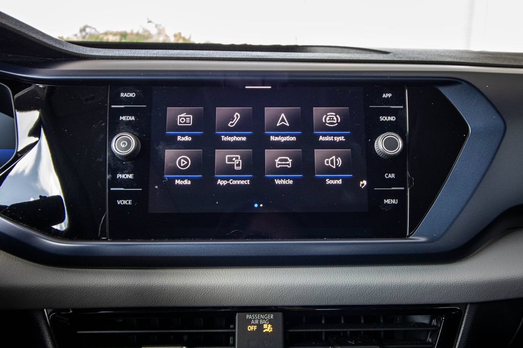 Certified 2023 Volkswagen Taos SE w/ Panoramic Sunroof Package FWD image 39