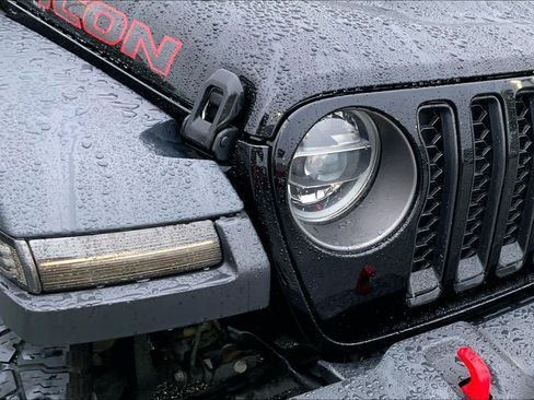 Used 2023 Jeep Gladiator Rubicon w/ Cold Weather Group AWD/4WD image 26