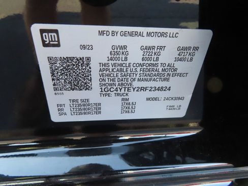 Used 2024 Chevrolet Silverado 3500 LT w/ Convenience Package AWD/4WD image 13