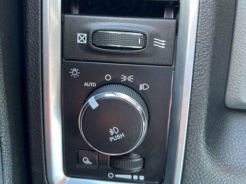 Used 2015 RAM 1500 Big Horn AWD/4WD image 17