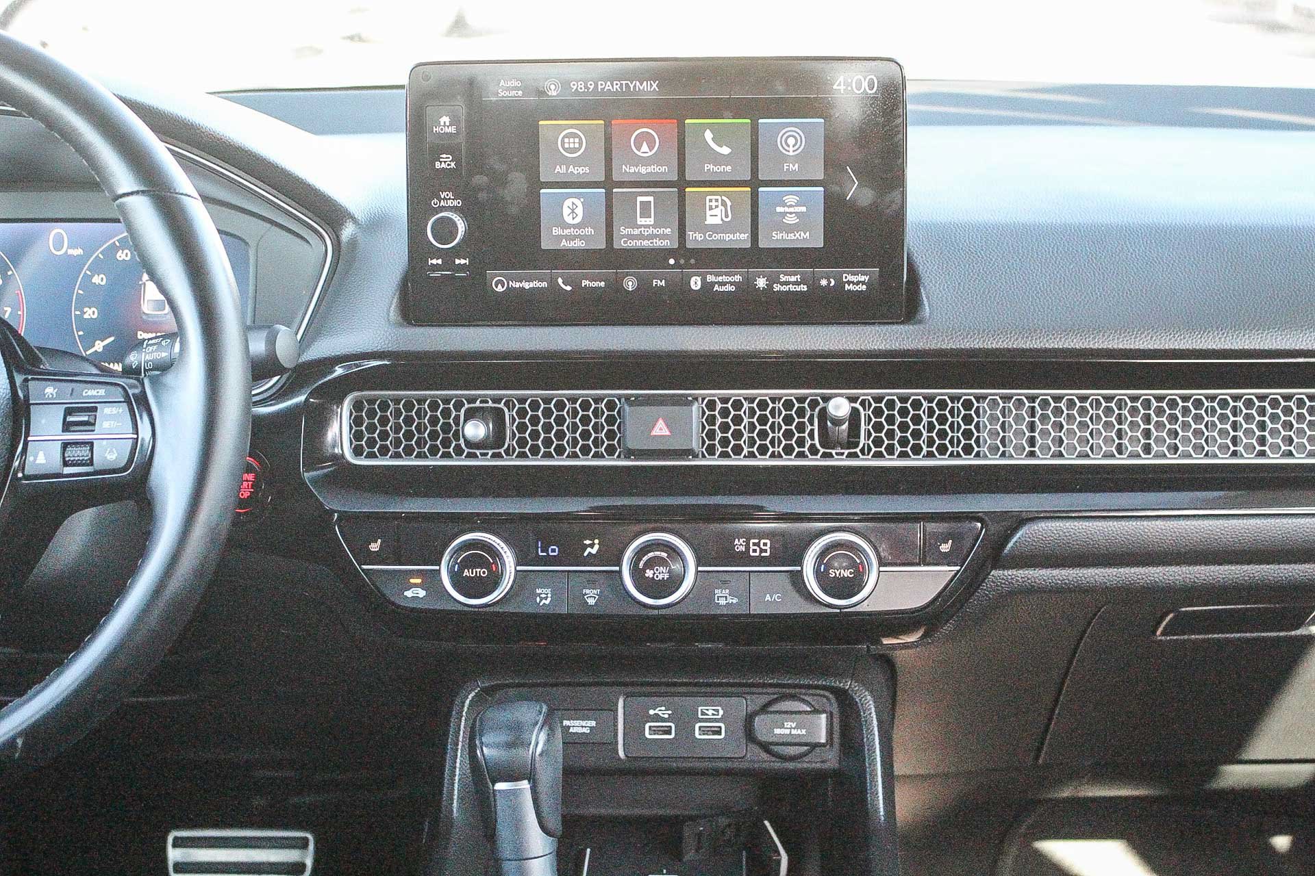 Certified 2024 Honda Civic Sport Touring image 3