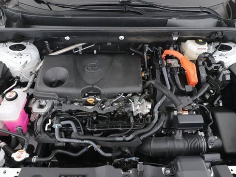 Used 2025 Toyota RAV4 XLE image 15