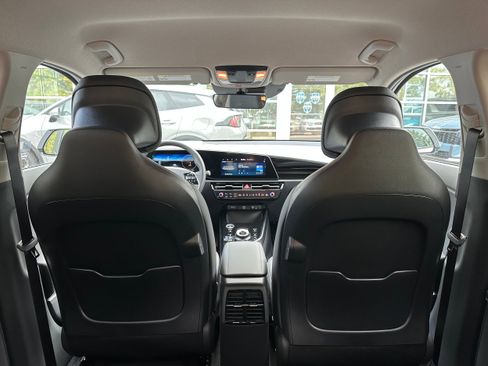 New 2025 Kia Niro Wind w/ Wind Preserve Package FWD image 12