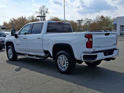 Certified 2020 Chevrolet Silverado 2500 High Country w/ Z71 Off-Road Package AWD/4WD image 4