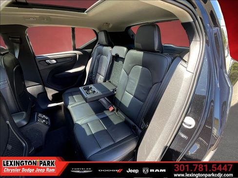 Used 2023 Volvo XC40 B5 Ultimate w/ Climate Package AWD/4WD image 21