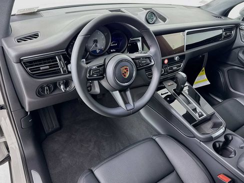 New 2026 Porsche Macan S image 4