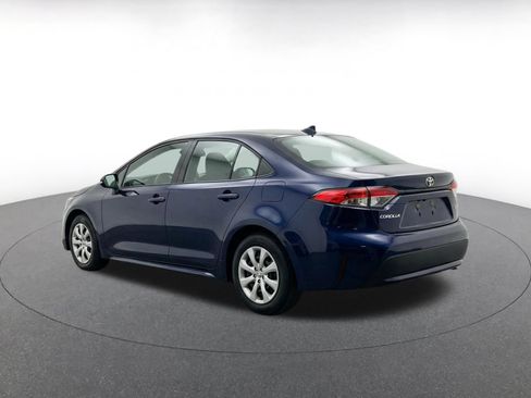 Used 2025 Toyota Corolla LE FWD image 7