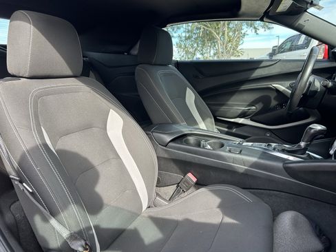 Used 2020 Chevrolet Camaro LT image 14