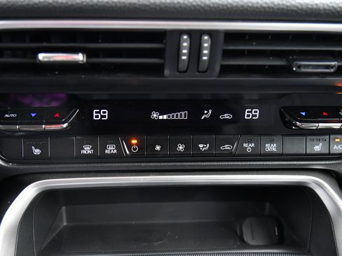 Used 2024 MAZDA CX-90 3.3 Turbo w/ Preferred Plus image 22