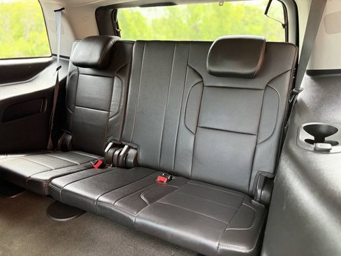 Used 2018 Chevrolet Tahoe Premier AWD/4WD image 24