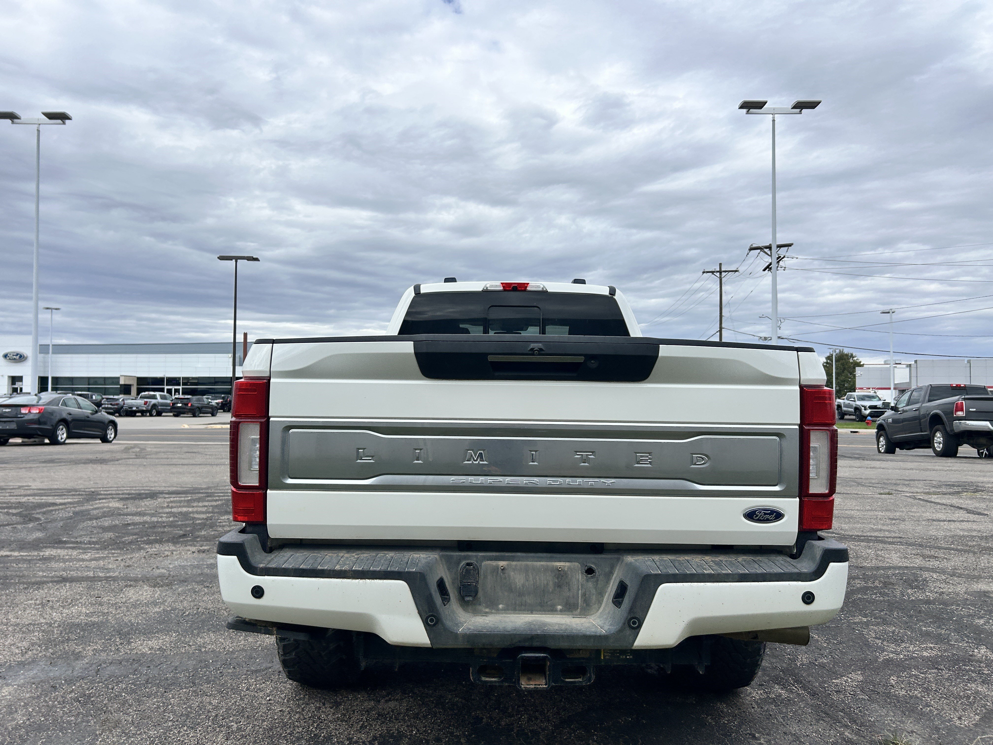 Used 2021 Ford F350 Limited AWD/4WD image 4