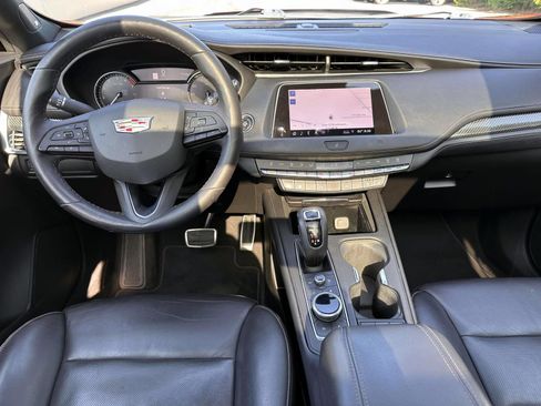 Used 2019 Cadillac XT4 Sport AWD/4WD image 17