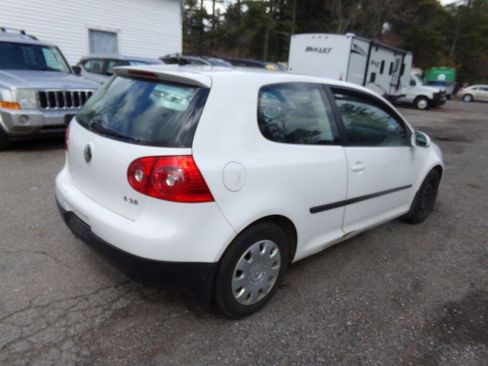 Used 2009 Volkswagen Rabbit S image 5