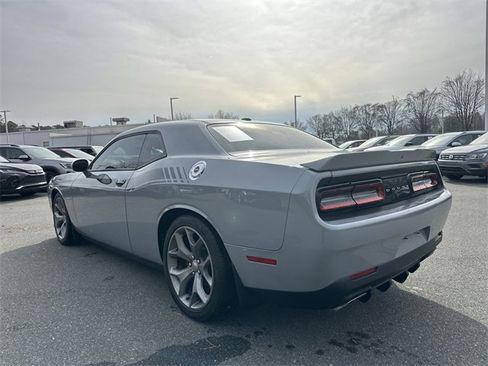 Used 2021 Dodge Challenger R/T image 3