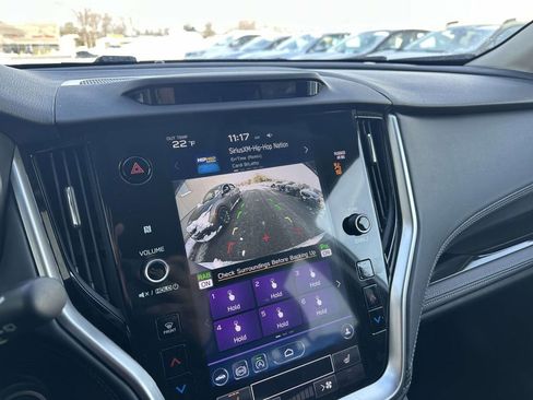 Used 2022 Subaru Outback Limited image 18