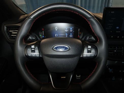 Used 2023 Ford Escape ST-Line w/ Tech Pack #1 AWD/4WD image 11