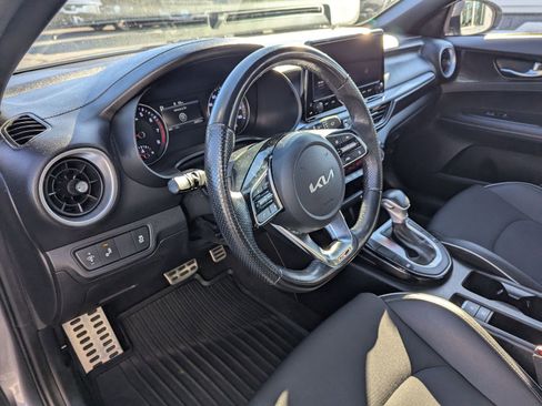 Used 2023 Kia Forte GT-Line w/ GT-Line Premium Package image 6