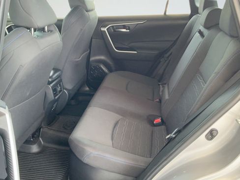 Used 2022 Toyota RAV4 SE w/ SE Grade Weather Package AWD/4WD image 20