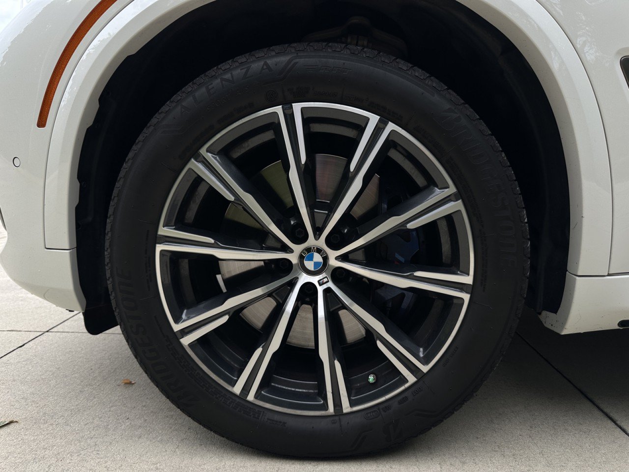 Used 2023 BMW X5 M50i AWD/4WD image 15