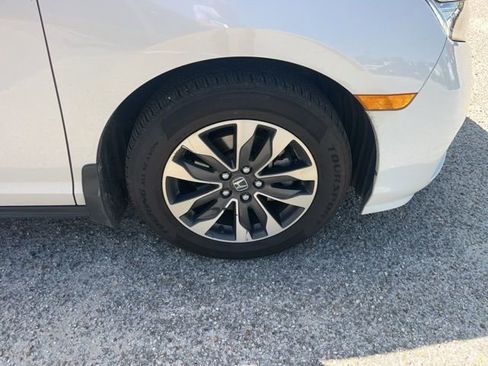 Used 2024 Honda Odyssey EX-L image 5