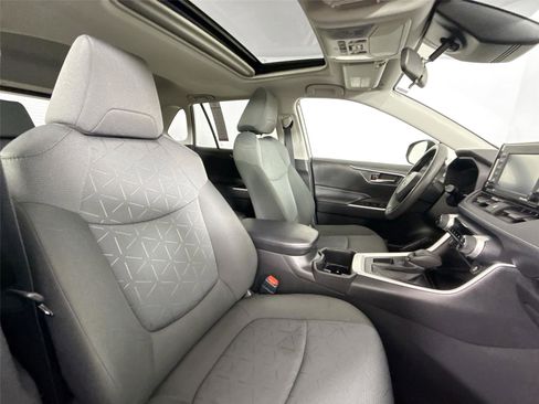 Certified 2022 Toyota RAV4 XLE image 41