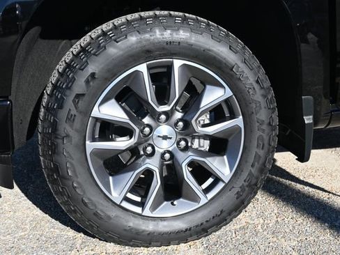 Used 2024 Chevrolet Silverado 1500 RST w/ Convenience Package II image 26