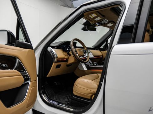Used 2023 Land Rover Range Rover Autobiography AWD/4WD image 35