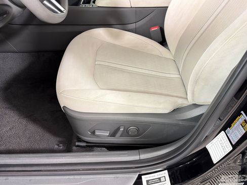 Used 2025 Hyundai Sonata SEL FWD image 12
