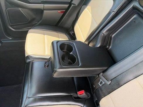 Used 2022 Ford Escape Titanium w/ Titanium Elite Package AWD/4WD image 39