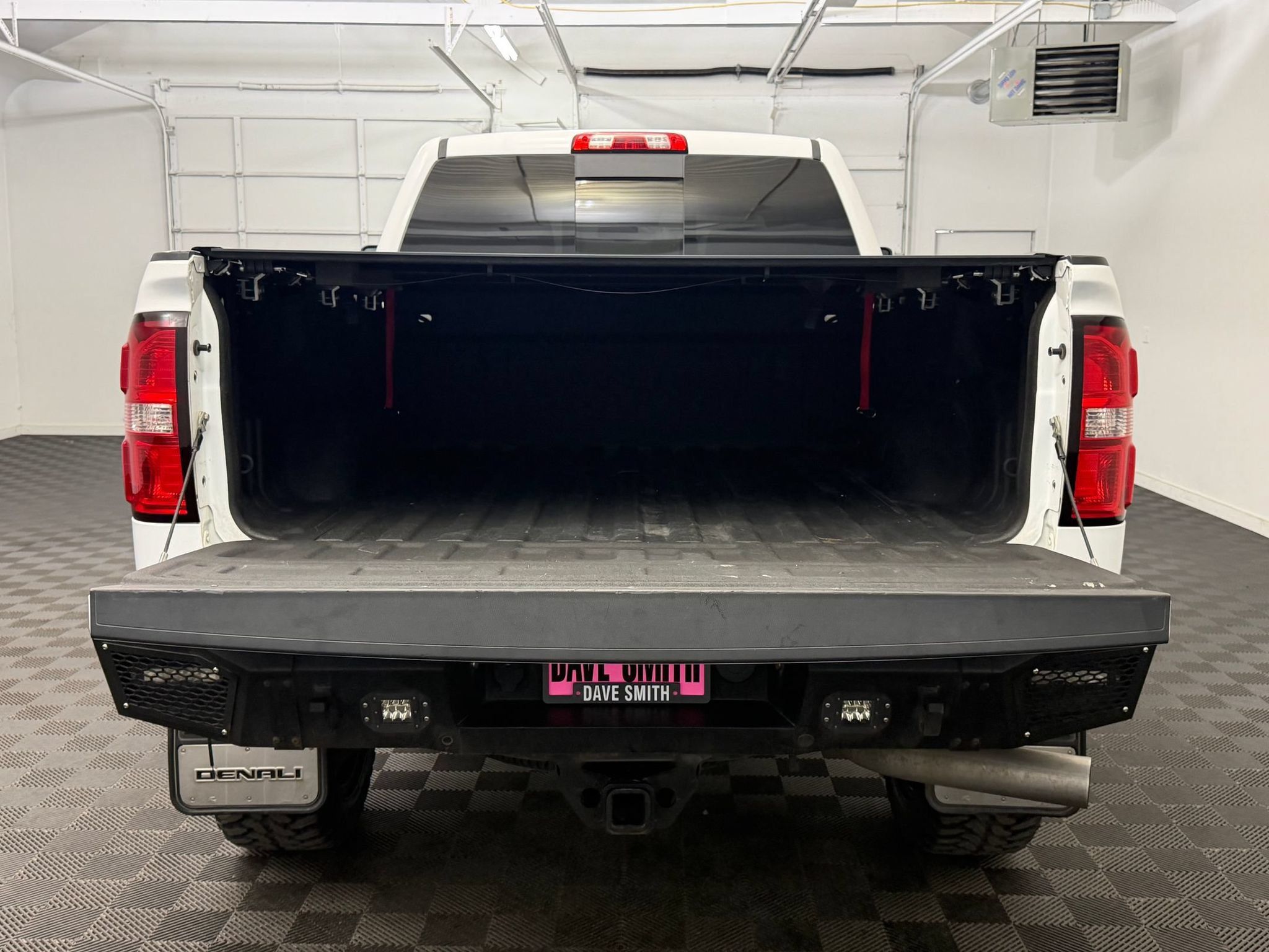 Used 2016 GMC Sierra 2500 Denali w/ Driver Alert Package AWD/4WD image 25