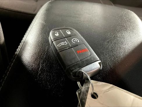 Used 2022 Dodge Charger SXT image 14