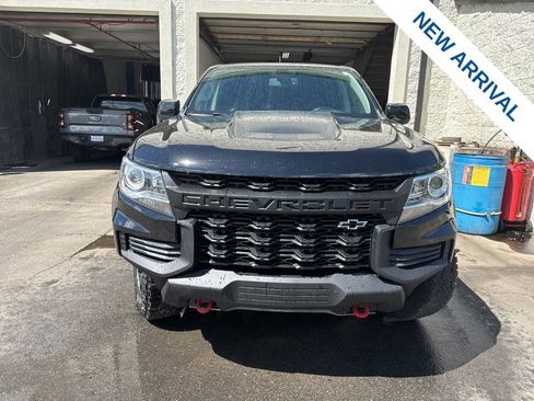 Used 2022 Chevrolet Colorado ZR2 w/ ZR2 Midnight Special Edition image 2