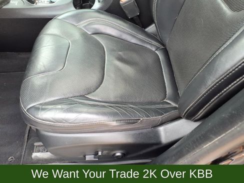 Used 2020 Jeep Cherokee Limited w/ Technology Group image 9