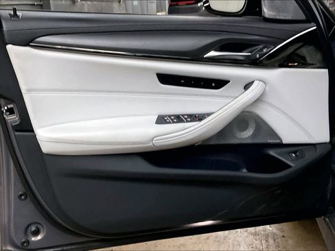 Used 2023 BMW M5 w/ Competition Package image 26