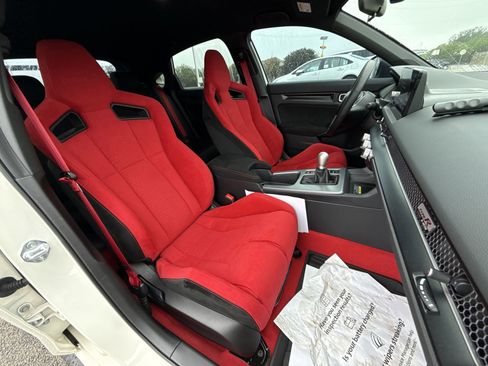 Used 2025 Honda Civic Type R image 25